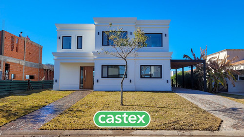 Casa A La Venta A La Laguna En En Ceibos, Puertos