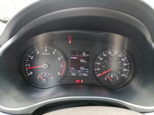 Imagen 3 de 13 de Kia Rio Hb Lx 4490