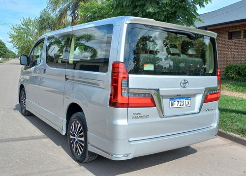 Toyota Hiace 2.8 Tdi Wagon 6at 10a