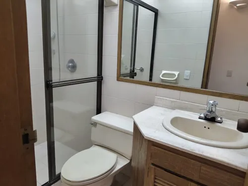 Apartamento En Venta En Conquistadores. Cod V12627