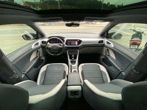 Imagem 8 de 10 de Volkswagen T-cross Highline 250 Tsi 1.4 Tb Flex