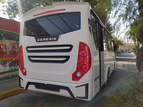 Imagen 8 de 15 de Microbus Chevrolet O Ford 2022