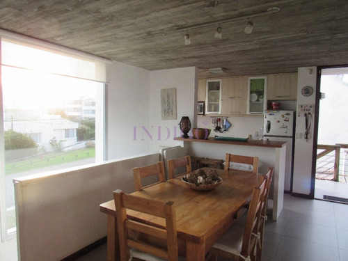 Apartamento En Venta, Montoya, 3 Dormitorios- Ref: 73