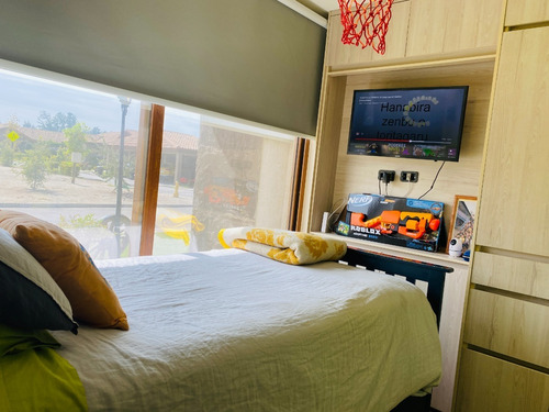 Imagen 24 de 26 de Casa En Venta De 7 Dorm. 4 Baños, Ciudad Satélite, En Maipú