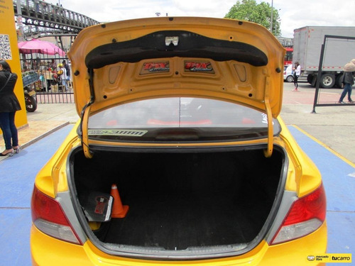 Imagen 13 de 14 de Taxi Hyundai Accent Gl 1600cc Mt Aa