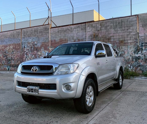 Toyota Hilux Pick-up 3.0 Cd Srv Cuero I 171cv 4x4