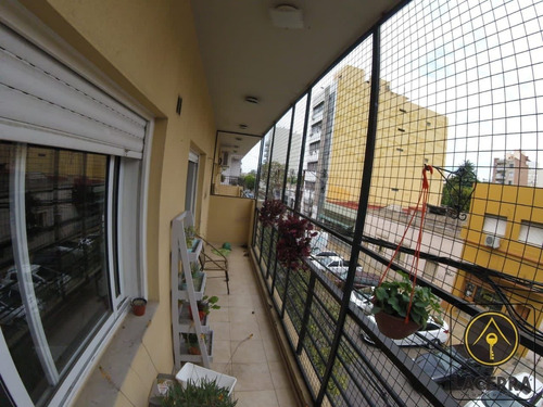 Imagen 5 de 8 de Hermoso Dpto 2 Amb Con Balcon Y Patio! Excelente Zona!