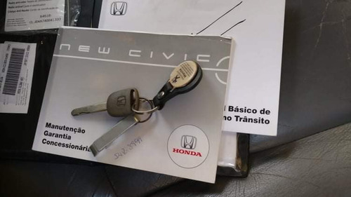 Honda - Civic Lxs 1.8