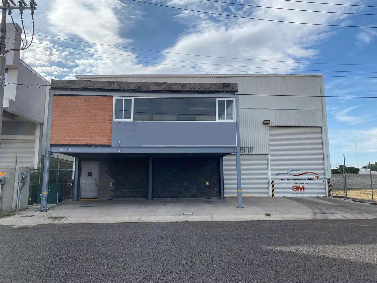 Bodega / Nave Industrial En Renta En Irapuato