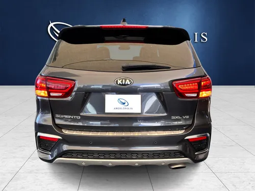 Kia Sorento 3.3 V6 SXL Piel 7 Pasajeros AWD At