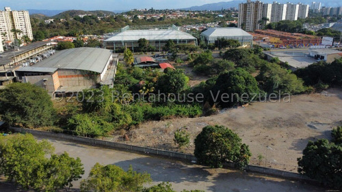 Imagen 26 de 30 de Galpones Con Locales Comerciales En Venta Av Hernan Garmendia Barquisimeto, Lara __ Monica E. Carrasquel 0424/556.57.59#