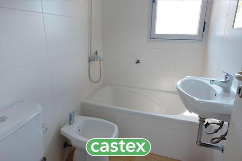 Imagen 5 de 13 de Departamento 2 Ambientes En Venta En Albatros, Nordelta