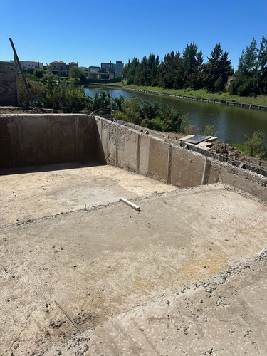 Venta Casa 3 Plantas Virazon Nordelta Al Agua