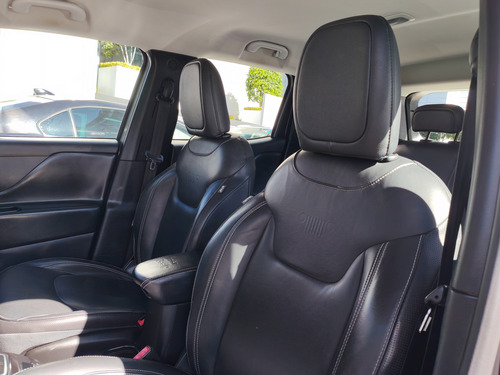Jeep Renegade 1.3 Latitude Fwd At