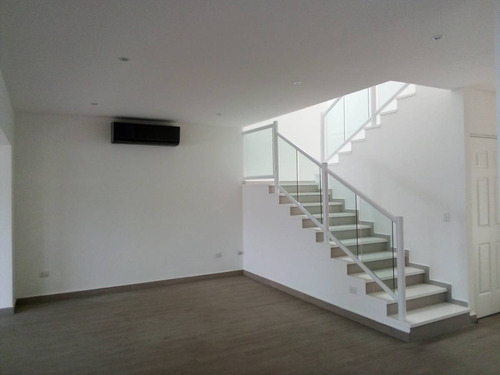 Imagen 11 de 11 de Bonita Casa En Cumbres En Venta
