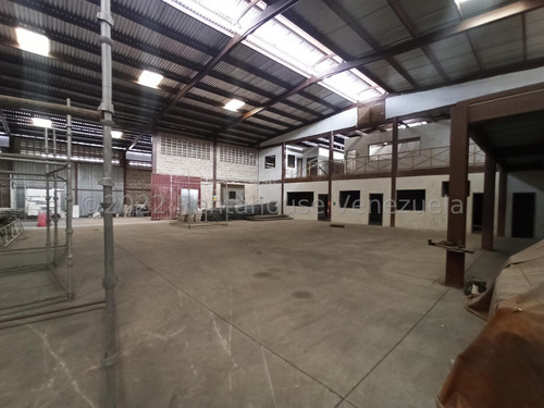 Galpón Nave Industrial Almacén Bodega Comercial En Venta En A Unos Metros De La Avenida Internacional Turmero Maracay Cuenta Con Tanque Subterráneo De Agua Área De Carga Y Almacenamiento Nela 23-139