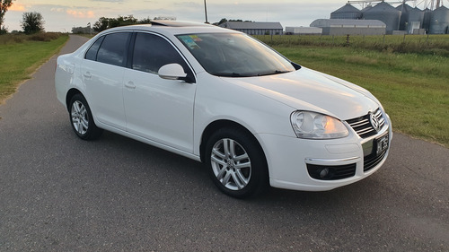 Volkswagen Vento 2.5 Advance 170cv