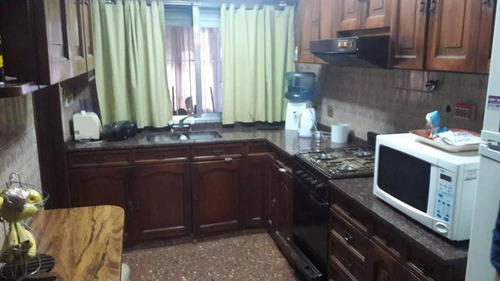 Mascagni Al 300- Chalet De 7 Ambientes En Muy Buen Estado, Con Pileta Y Quincho!