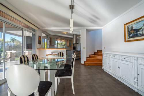 Venta/permuta Casa 3 Dormitorios Pileta - Funes Hills Cadaques