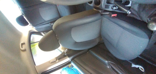 Imagem 5 de 10 de Nissan Versa 1.6 Sv
