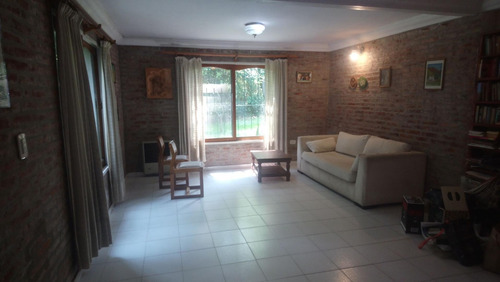 Imagen 15 de 30 de Venta.casa 4 Dormitorios + Casa 2 Dorm Barrio El Cazador
