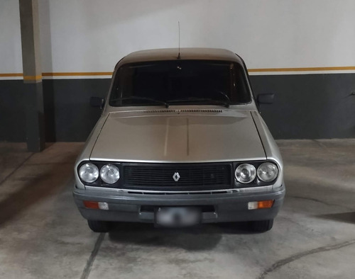 Renault 12