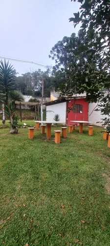 Edícula Com Terreno Murada