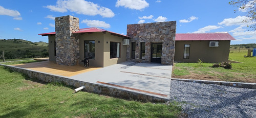 Maldonado Campo De 70 Has Con Excelente Casa Con 5 Dormitorios 5 Baños Barbacoa, Piscina, Casa Personal, Galpón, Costa De Arroyo