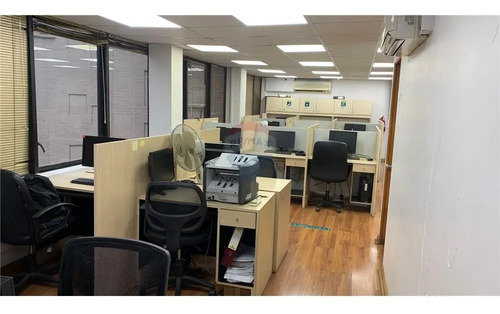 Amplia Oficina En Venta - Edifico Financiero