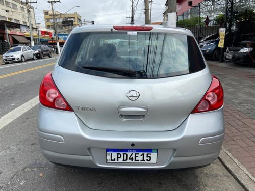 Imagem 5 de 11 de Tiida S 1.8 Automatico + Rodas