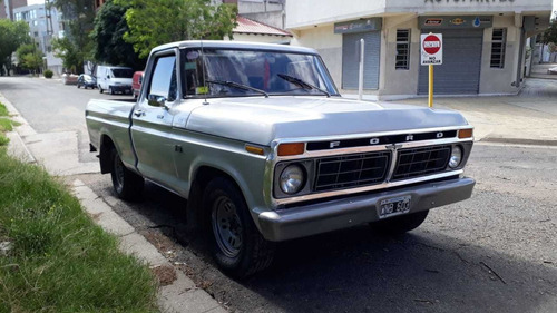 Ford F 100 Deluxe