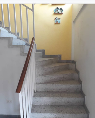Imagen 2 de 8 de Noreida Delgado +58 414-1431887 / Casa A Remodelar En Calle Cerrada Prebo Ii, Sabana Larga Valencia.
