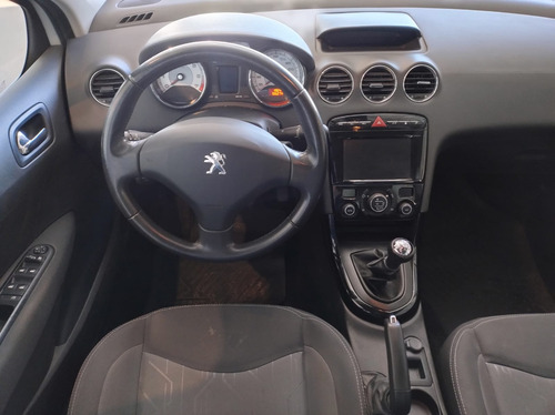 Peugeot 408 1.6 Allure 115cv