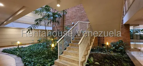 Apartamento En Venta En Campo Alegre 25-13935 Yf
