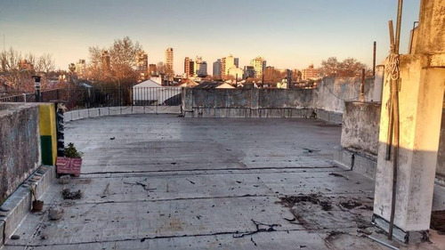Imagen 12 de 12 de Local En Esquina Con Vivienda De 3 Ambientes, 3 Baños, Toilette,7 Despachos.