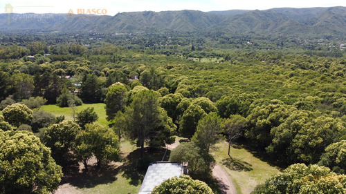 Propiedad En Venta Con Parque De 1 Hectarea | Villa General Belgrano