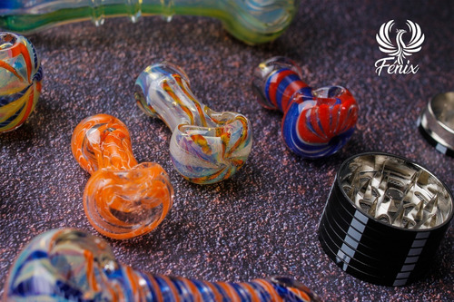 Imagen 5 de 10 de Pipas De Cristal Y Grinders - Moledoras