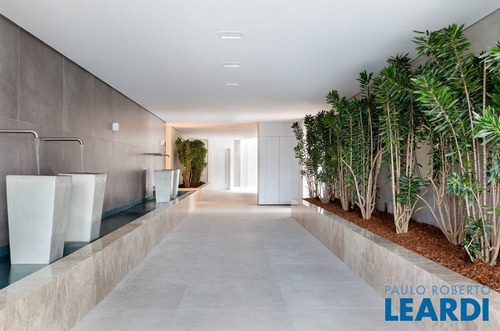 Imagem 6 de 15 de Duplex - Jurerê Internacional - Sc - 642875