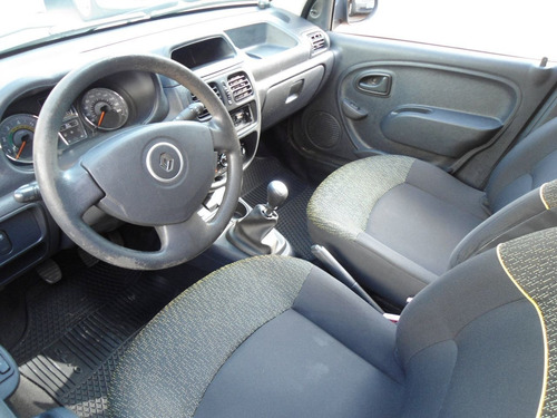 Imagem 5 de 6 de Renault Clio Hatch 1.0 16v 4p Flex Expression