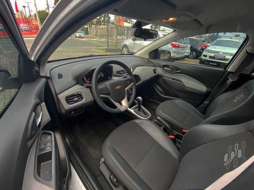 Imagem 8 de 15 de Chevrolet Onix 1.4 Flex At Adv. 2019