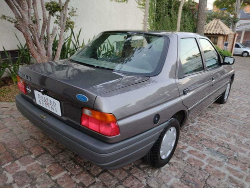 Imagem 5 de 11 de Ford Verona Gl 1.8