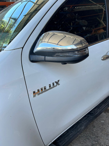 Sucata Hilux 2.8 2023 4x4 Automatica 4.600km - Rs Campo Bom