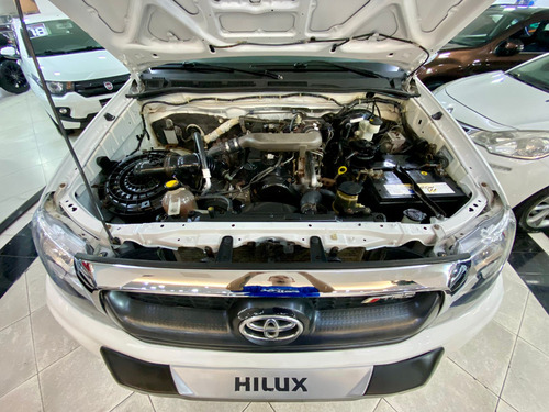 Toyota Hilux 2.5 Cab. Dupla 4x4 4p