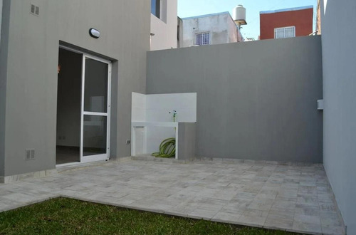 Departamento En Venta - 1 Dormitorio 1 Baño - 65mts2  - Villa Luzuriaga