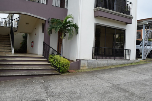 Vendo Apartamento Condominio Vistas De Cariari, Belén. En Primer Piso, Dos Parqueos