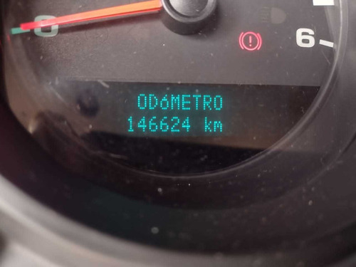 Imagen 6 de 8 de Chevrolet Silverado Ls Automática 4x4