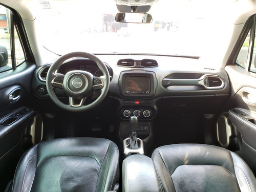 Imagem 4 de 6 de Jeep Renegade Sport