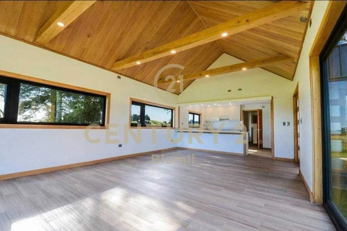 Casa Puerto Varas, 3 Dormitorios, 4 Baños, 5.050 M2, 14.5...