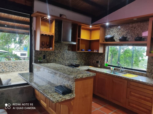 Imagen 2 de 15 de Alquiler Vacacional En Caraballeda, Los Corales