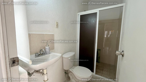 Casa En Venta En Lomas De Río Medio Iv A Tan Solo $590,800